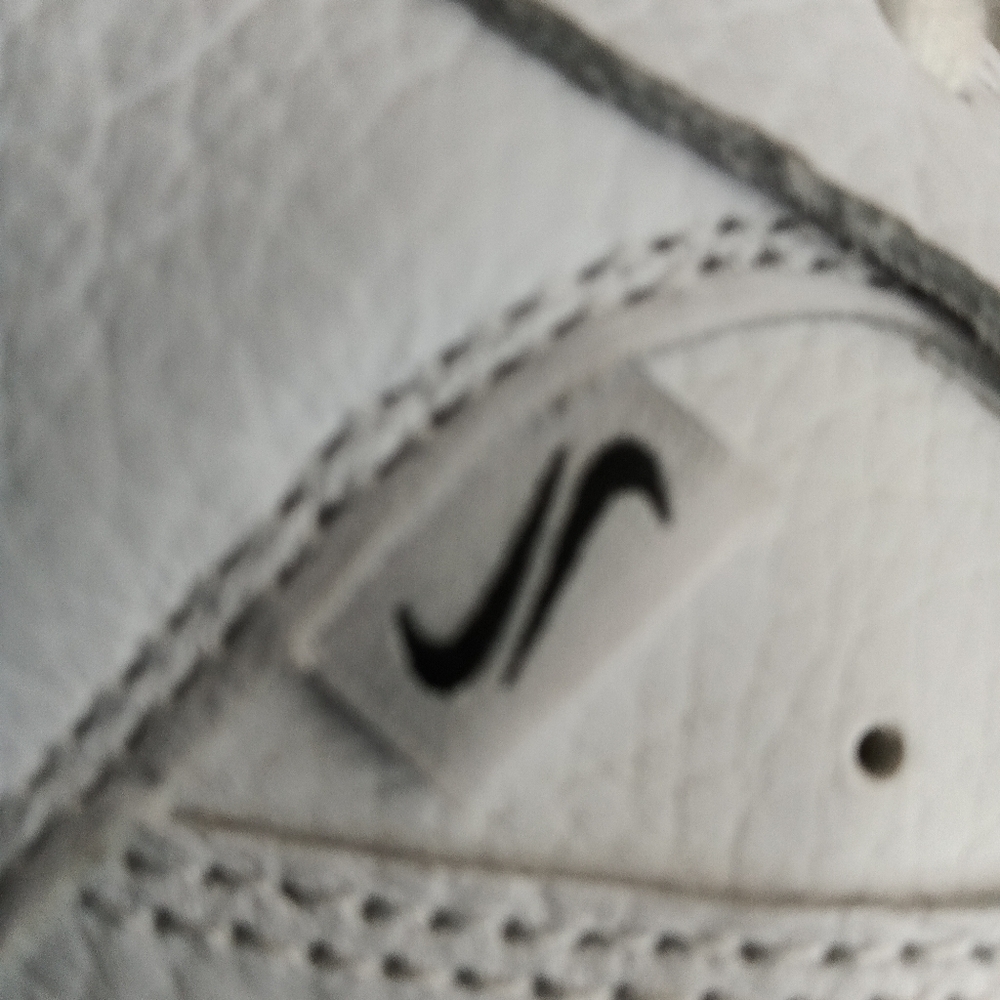 RARE SIZE Valentine's Day White Volt Women's Court Vision Low - Picture 8 of 11